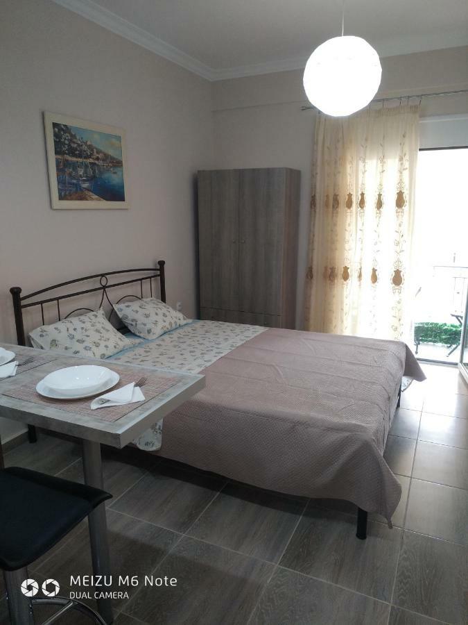 Ferienwohnung 7 Stars Near Metro Athen Exterior foto