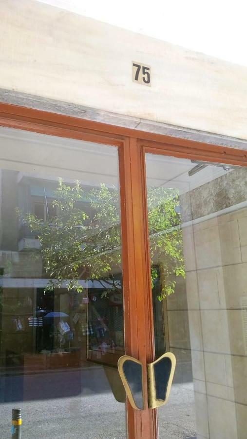 Ferienwohnung 7 Stars Near Metro Athen Exterior foto